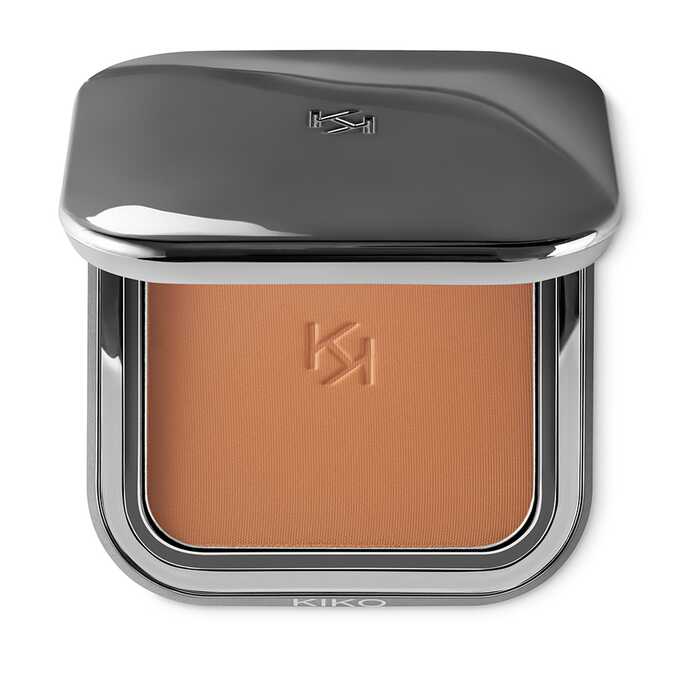 kiko様 KIKO Milano Flawless Fusion Bronzer Powder pentru un efect uniform
