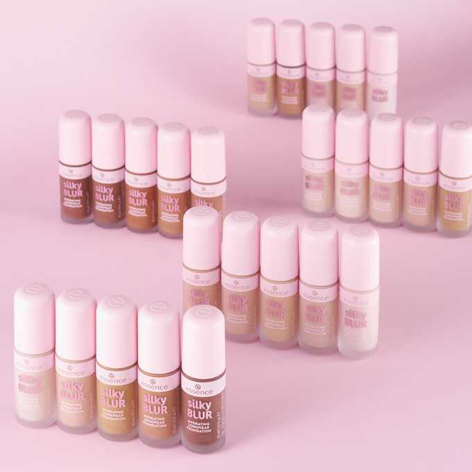 Essence Silky Blur Nawilżający Podkład do Twarzy 20