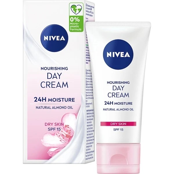 NIVEA 24H Hydrating Nourishing Day Cream SPF15 50ml