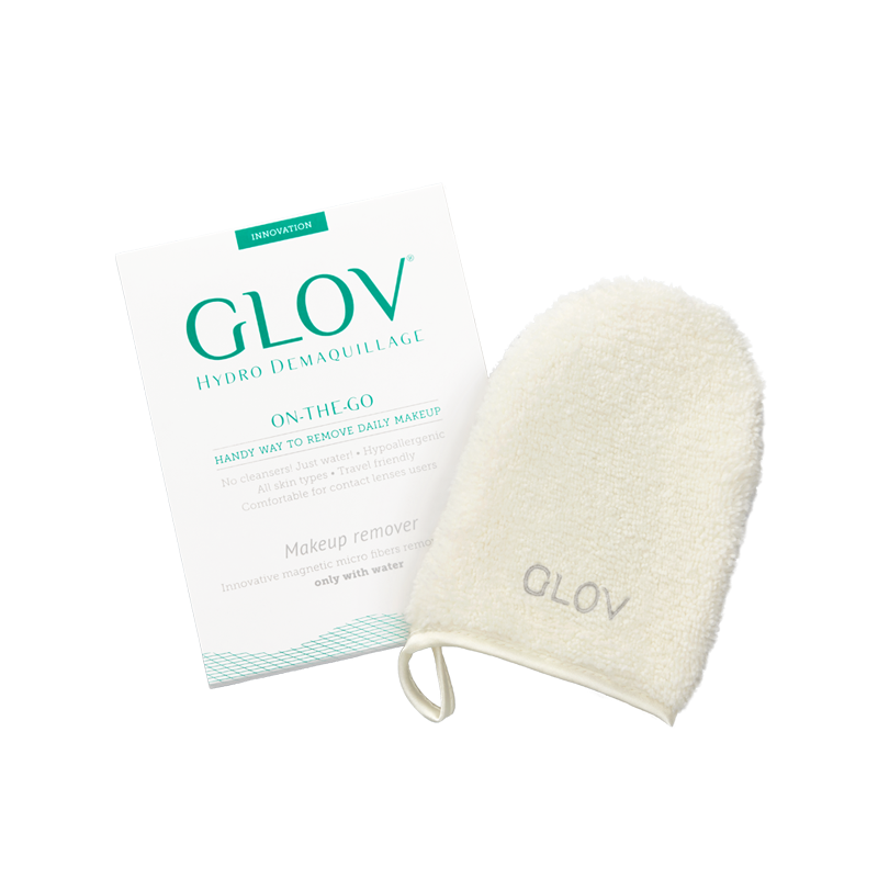 Mănușă albă demachiantă GLOV On-the-Go White Make-up Remover Glove