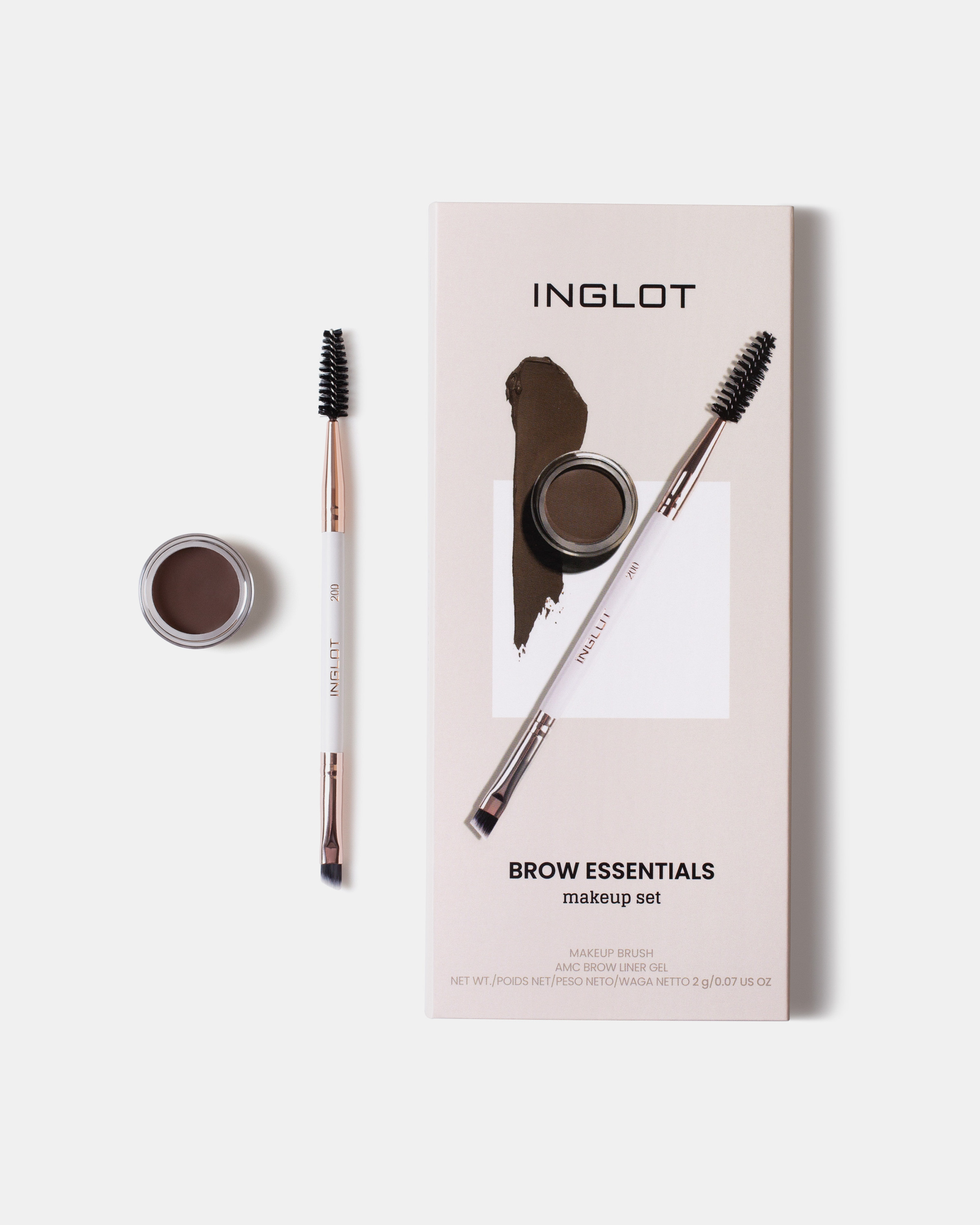 Setul de machiaj pentru sprâncene Brow Essentials de la Inglot